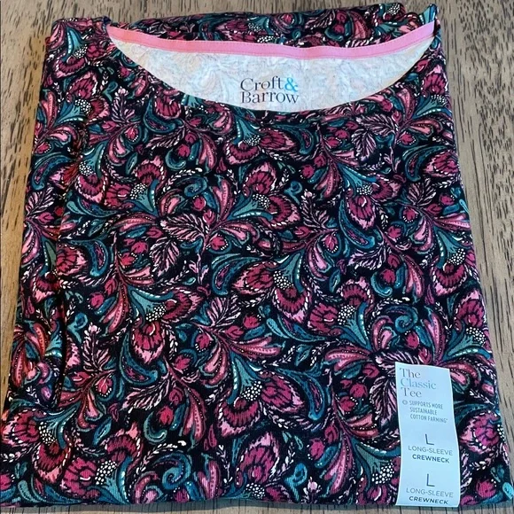 Women’s Croft & Barrow Multicolor Paisley Long-Sleeve Tee - Picture 1 of 7